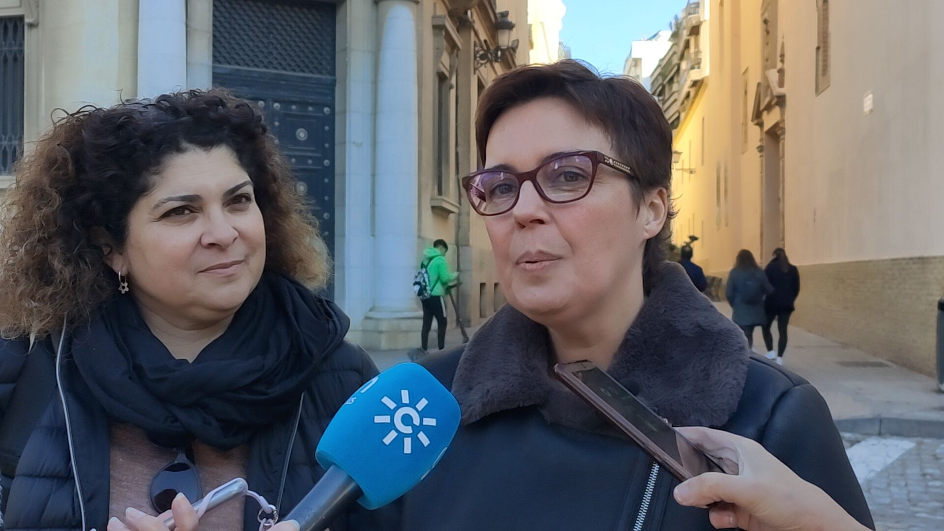 El PSOE pide a la Junta que ayude a las familias onubenses afectadas por la subida de las hipotecas en vez de ahorrar impuestos a las grandes fortunas