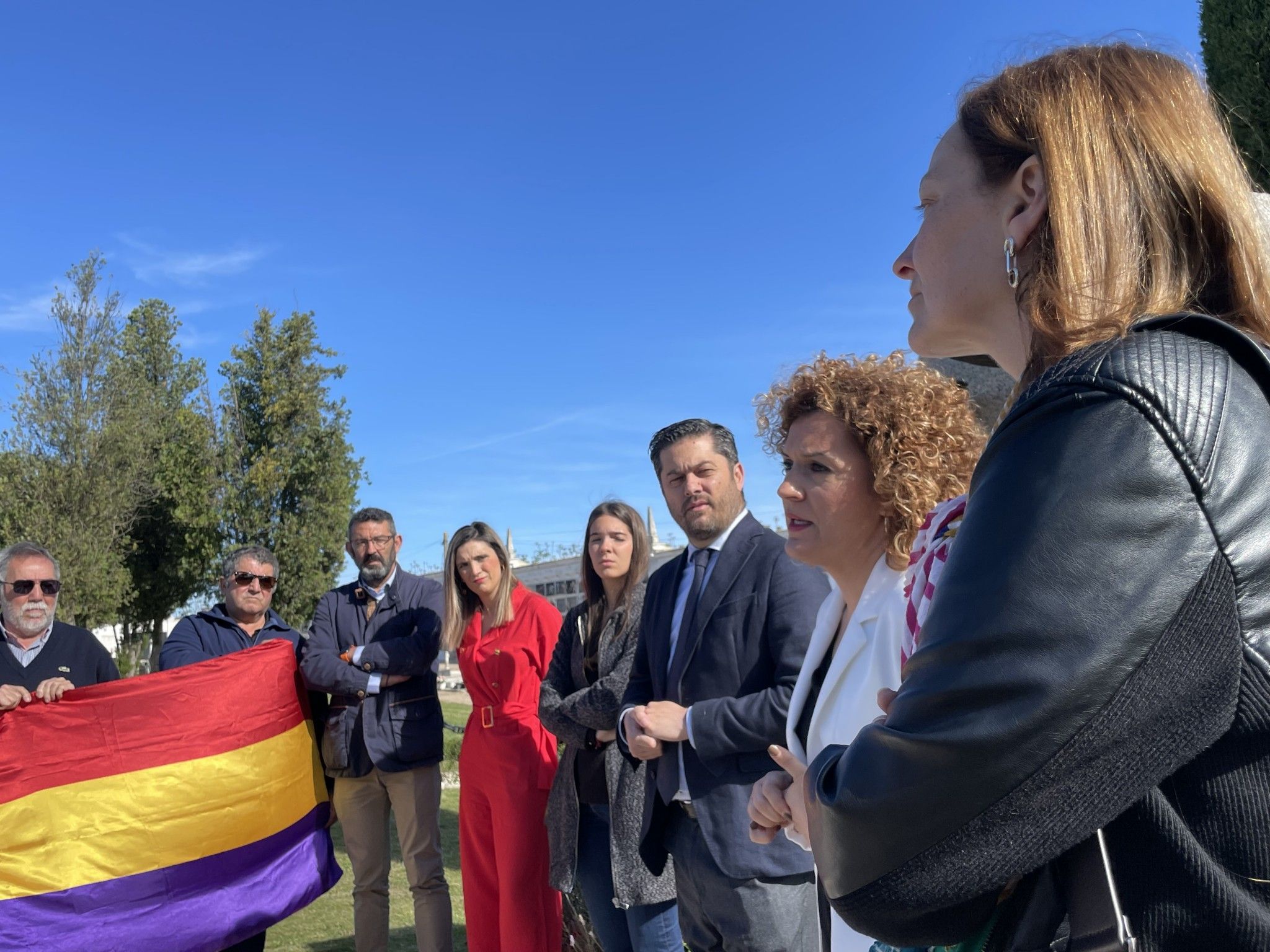 Los socialistas onubenses conmemoran a “los que dieron su vida por la libertad, los derechos y la democracia” en el Día de la República