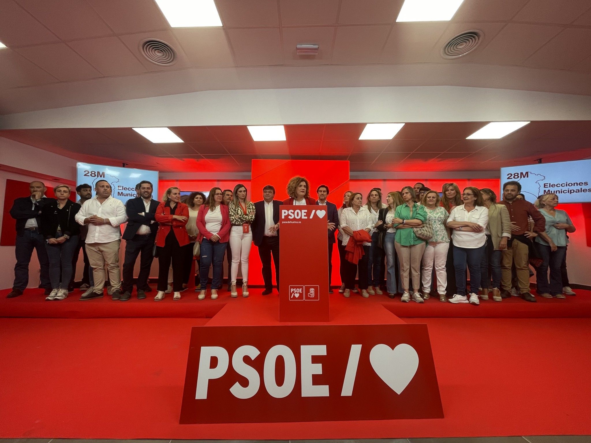 María Eugenia Limón agradece el trabajo a todas las personas que “han puesto su granito de arena y felicita a todos los alcaldes y alcaldesas”