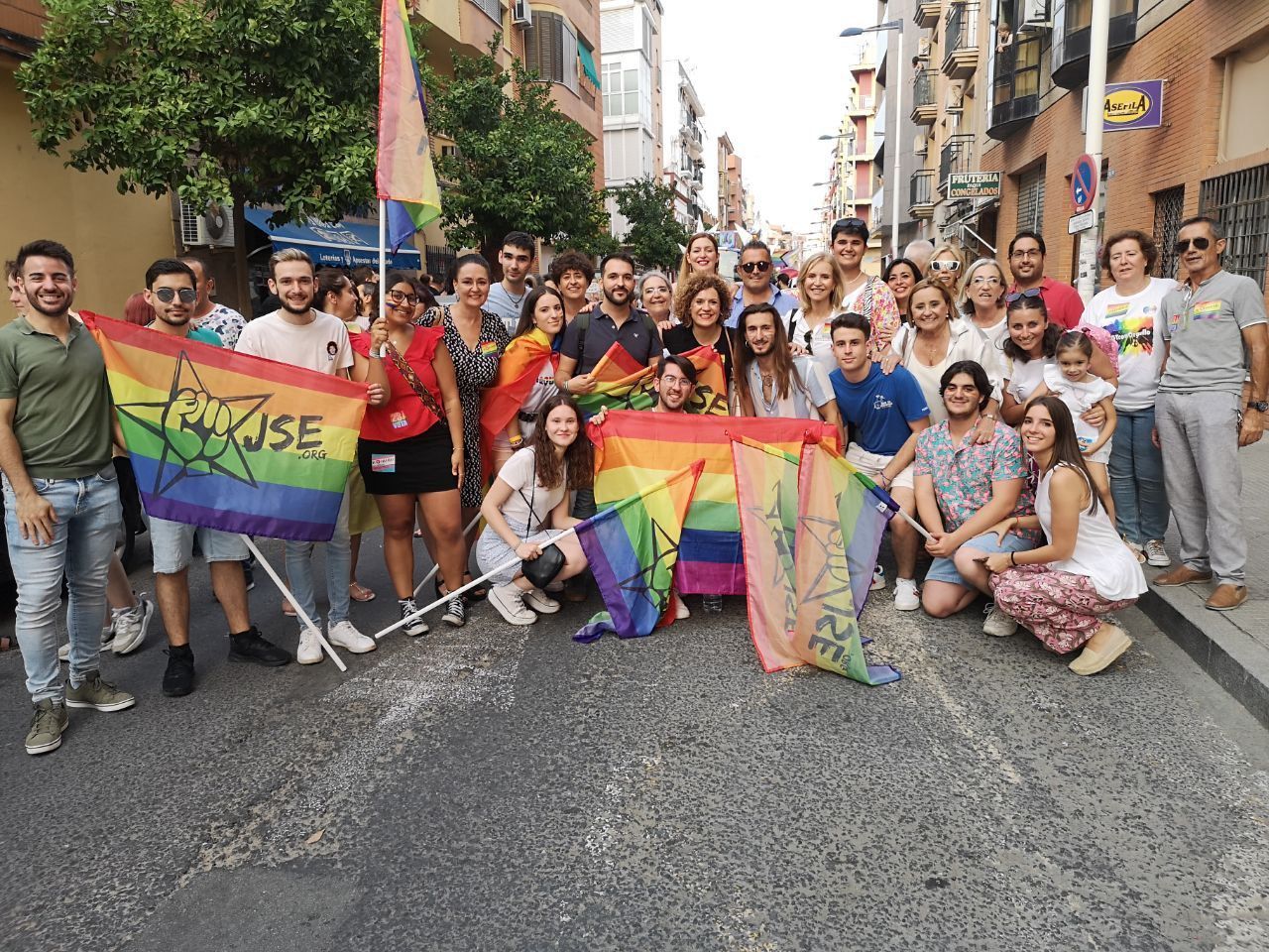 El PSOE participa en la Marcha del Orgullo en defensa de los derechos, libertades y avances conseguidos en favor de la igualdad