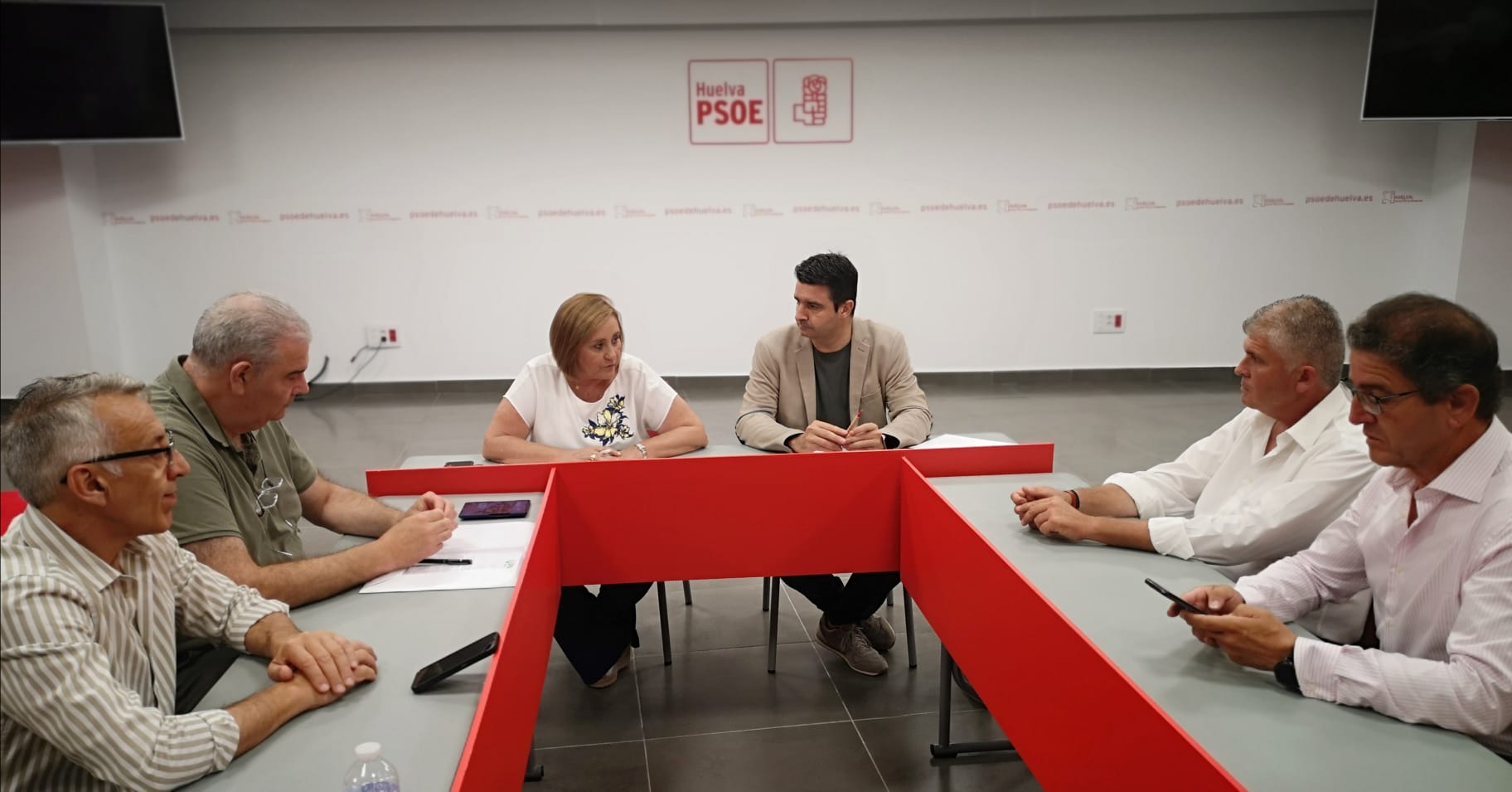 El PSOE analiza con agricultores «mejoras» en políticas agrarias y las infraestructuras hídricas