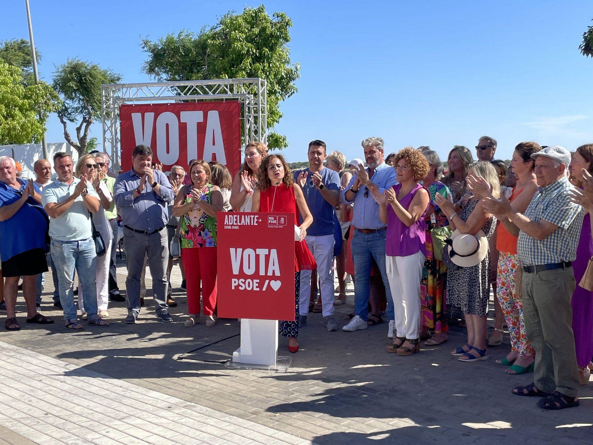 María Jesús Montero en Punta Umbría: “El PP pactará con Vox y cambiará sillones por derechos, dignidad y conquistas”