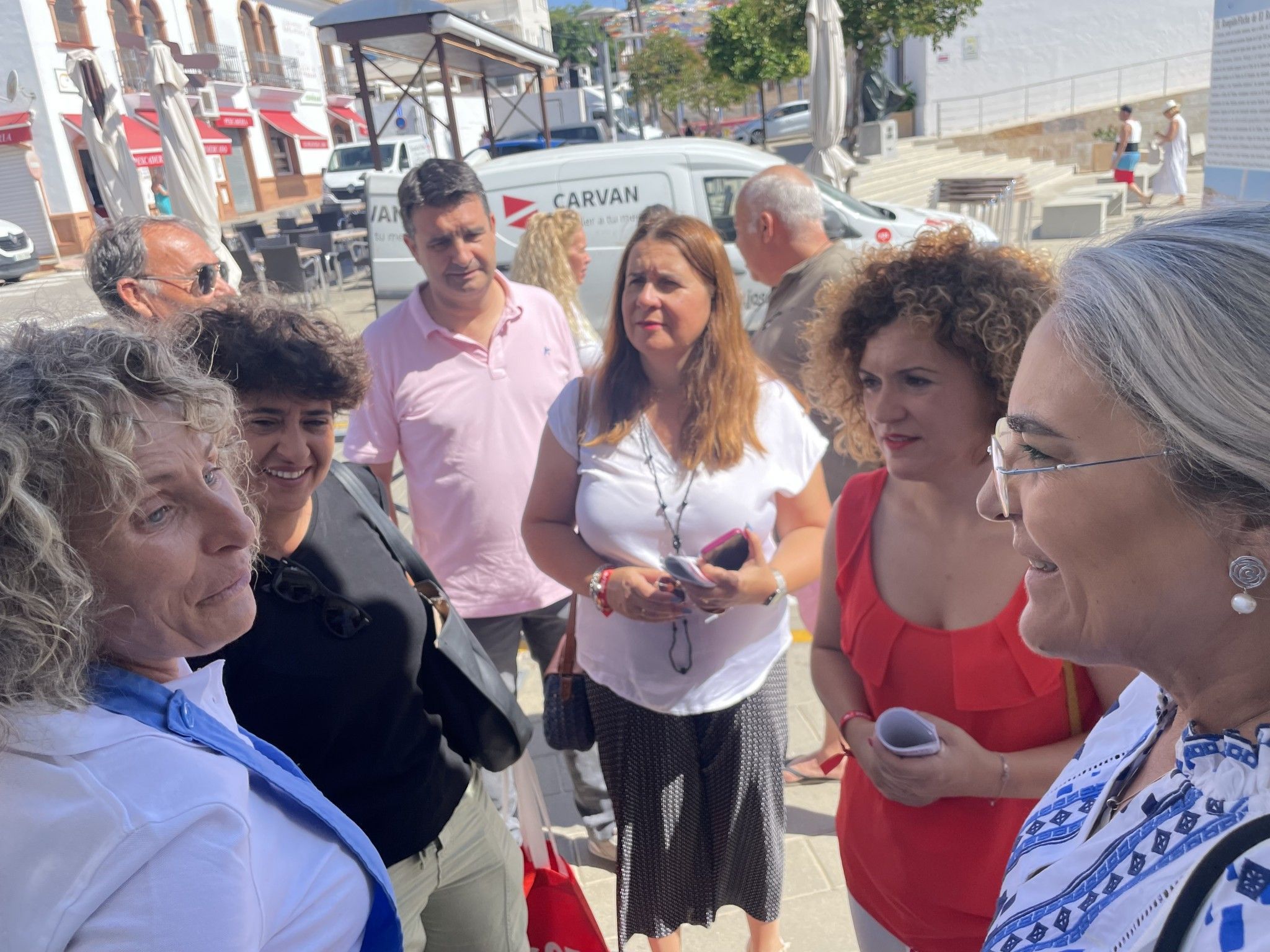 El programa electoral de Pedro Sánchez se centra en la consecución del pleno empleo y en la consolidación de derechos