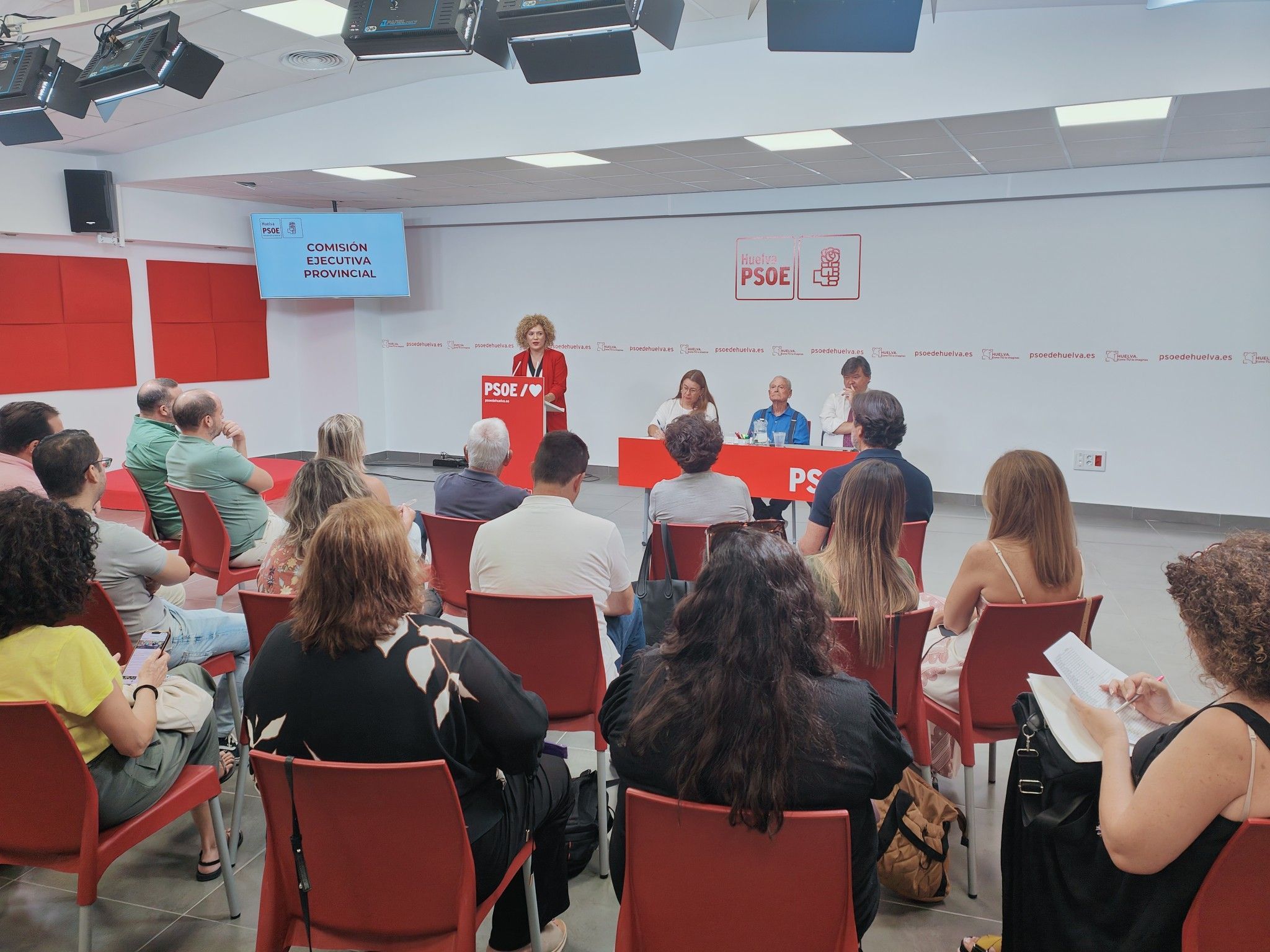 Frente común del PSOE para defender a Huelva ante la “mala gestión y las políticas de Moreno Bonilla que están lastrando a la provincia”