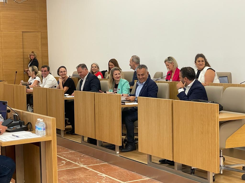 El PSOE lamenta que el PP en la Diputación vuelva a rechazar que la Junta ponga más recursos para la sanidad y la educación públicas