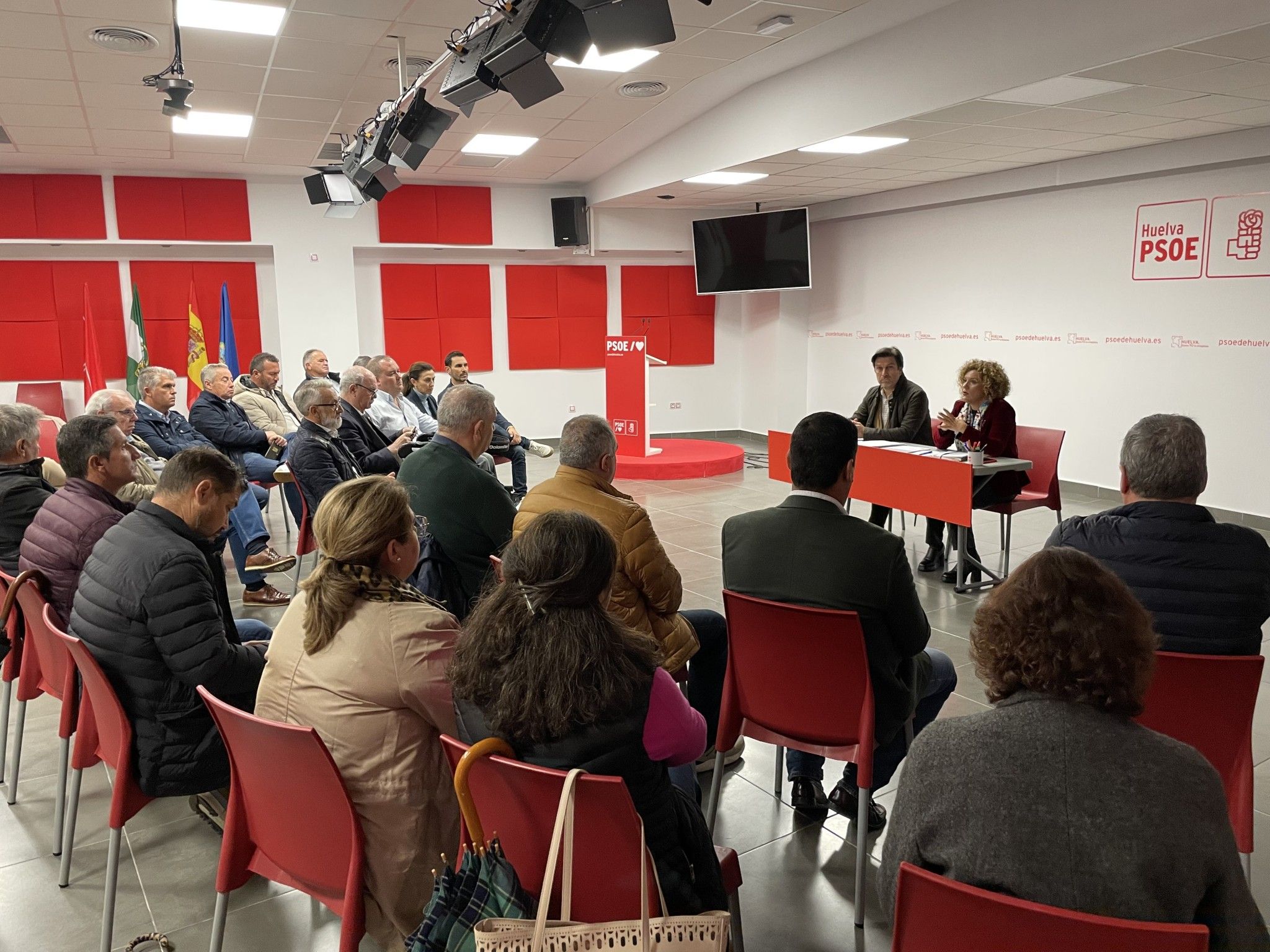 El PSOE de Huelva celebra con el sector agrícola su satisfacción por el acuerdo por Doñana