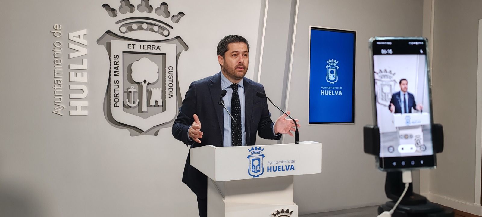 El PSOE pide la retirada de los presupuestos municipales porque “frenan la revolución urbanística de Huelva”