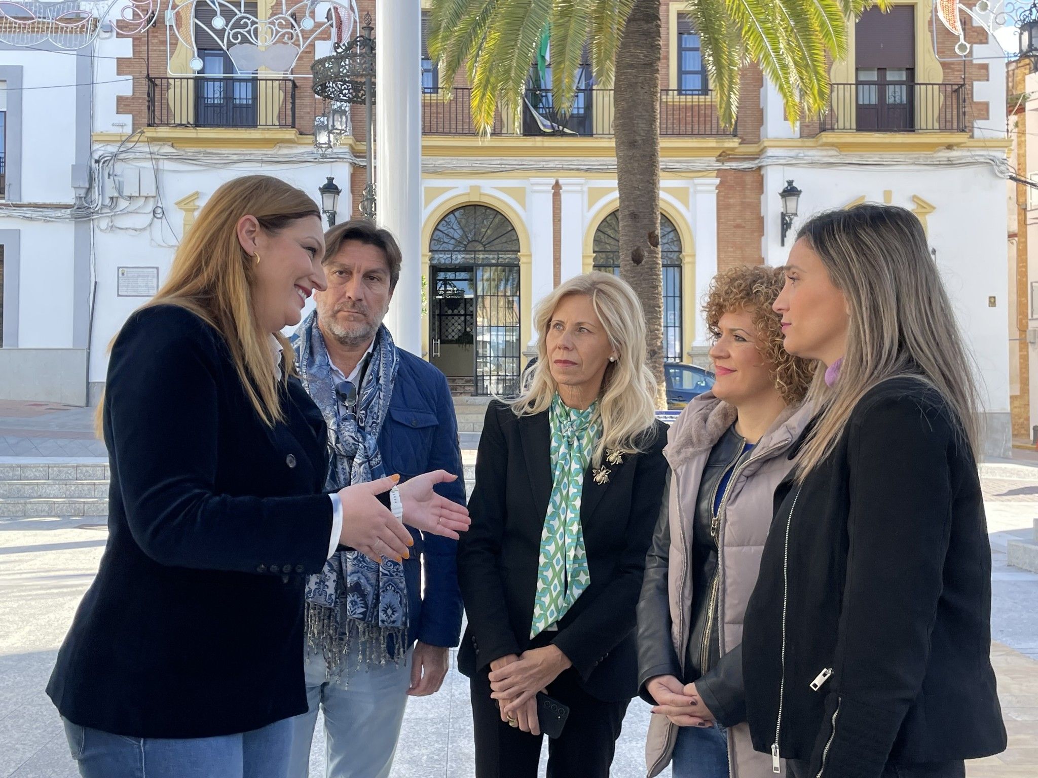 María Márquez afirma que Valverde del Camino es un claro ejemplo del “desamparo y la orfandad” que sienten los ciudadanos con el Gobierno de la Junta
