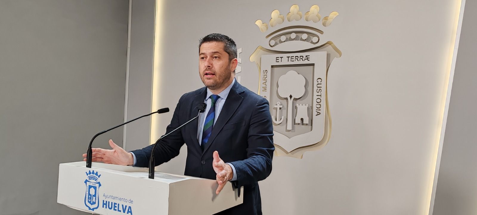 El PSOE pedirá en el pleno la reanudación de las obras en las viviendas municipales de La Navidad y Pérez Cubillas