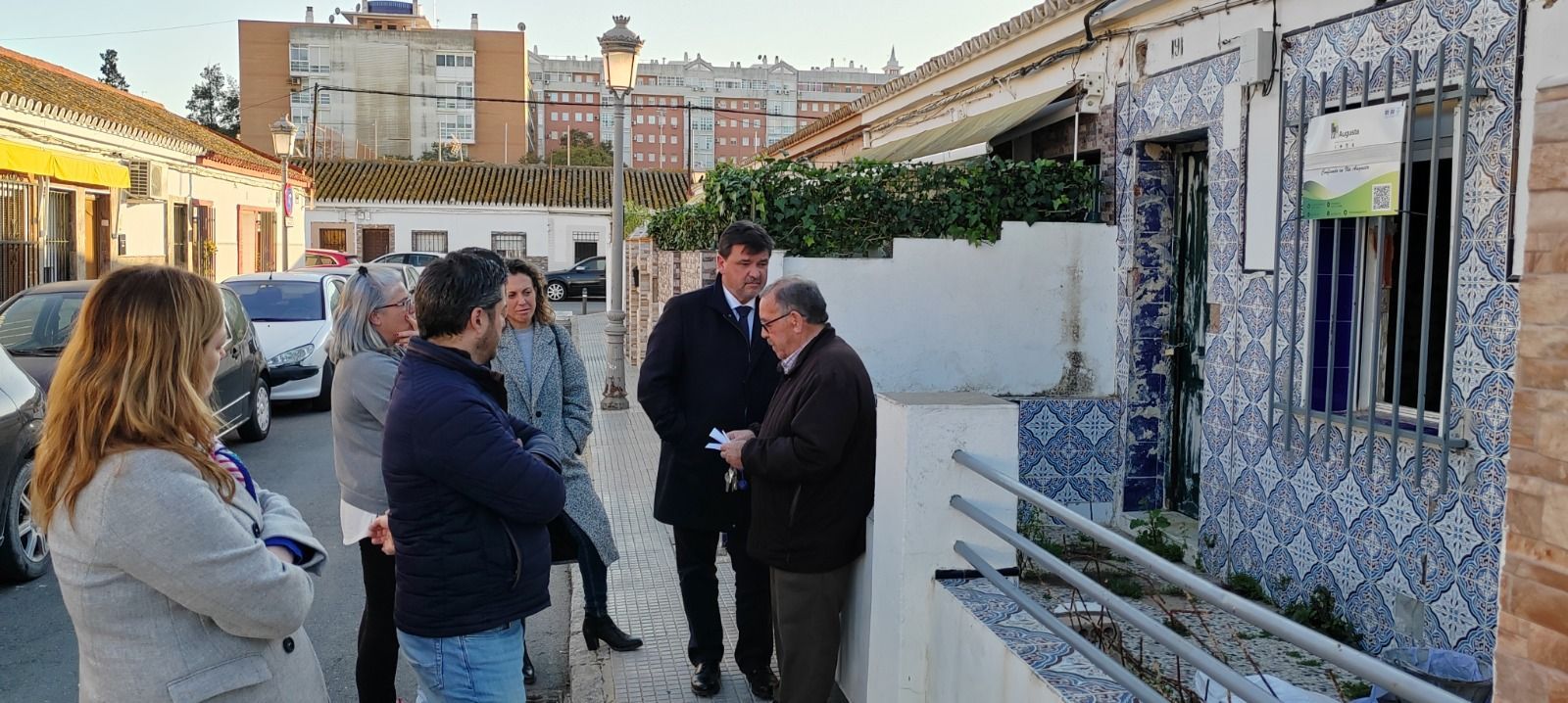 El PSOE denuncia la paralización del programa de rehabilitación de viviendas en la barriada de La Navidad