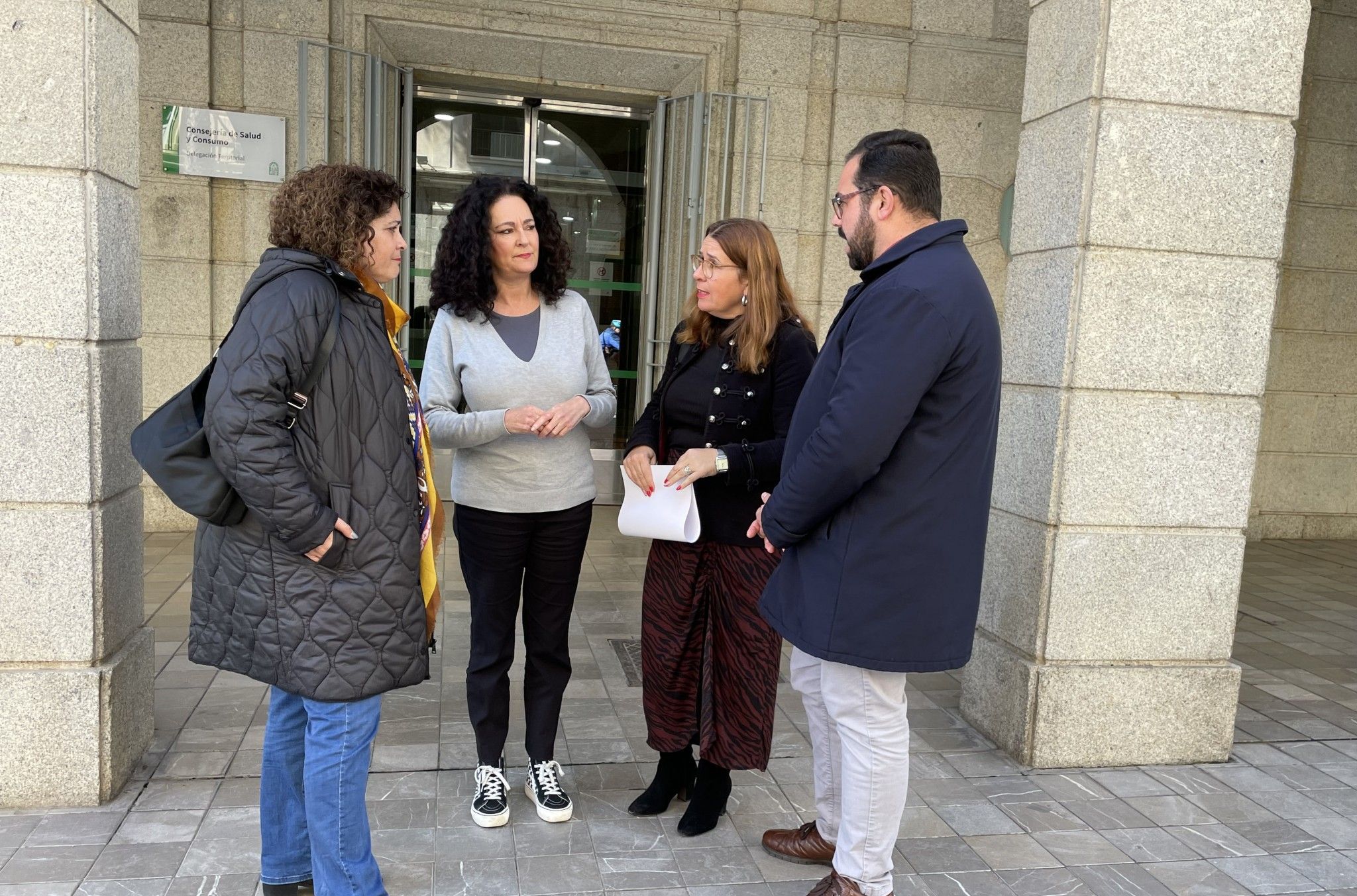 El PSOE dice que “con el PP ni hay Materno Infantil, ni chares, pero sí más listas de espera y un deterioro lamentable de la sanidad pública”