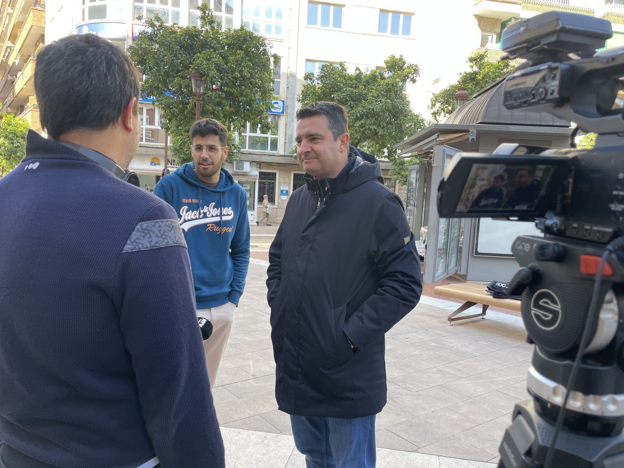 Amaro Huelva destaca que la juventud onubense podrá beneficiarse de descuentos en tren y autobús gracias al Gobierno de España