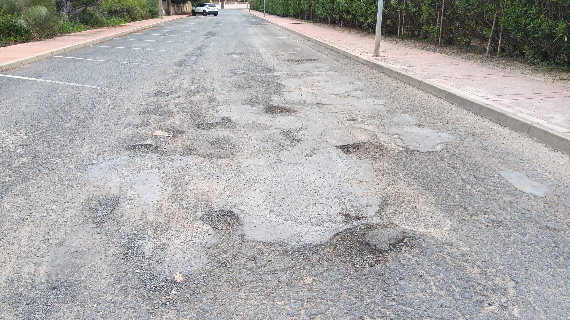 El PSOE de Ayamonte exige al alcalde un plan de asfaltado para adecentar y dar seguridad a las calles del municipio