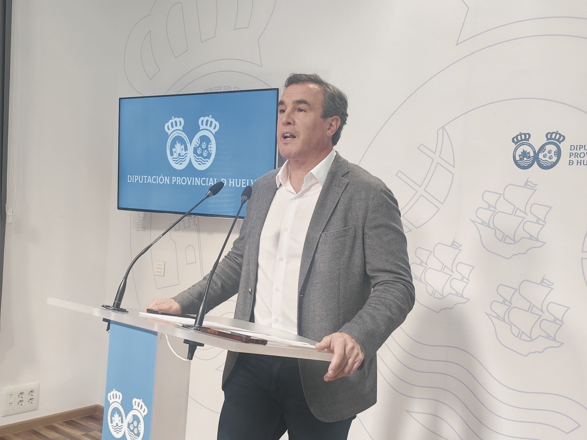 El PSOE pide al presidente de la Diputación que diga el coste definitivo del edificio de la antigua estación de tren y del Colegio de Ferroviarios