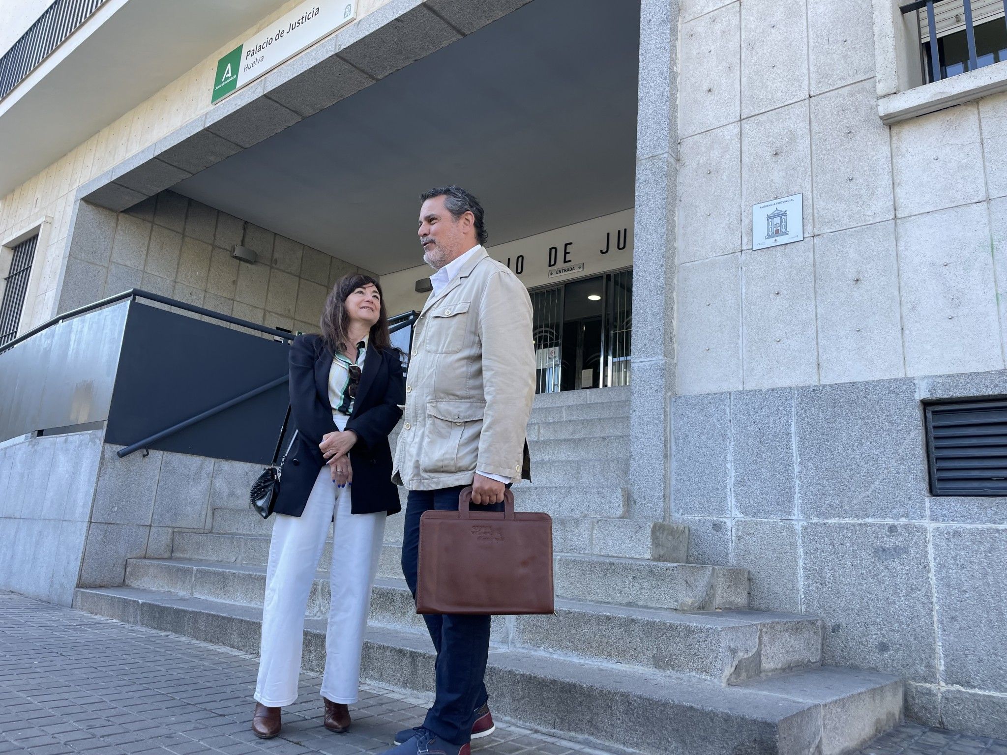 El PSOE de Punta Umbría presenta una denuncia y querella penal contra el alcalde por presunta prevaricación, malversación y continuidad delictiva en la venta del SAPU 5