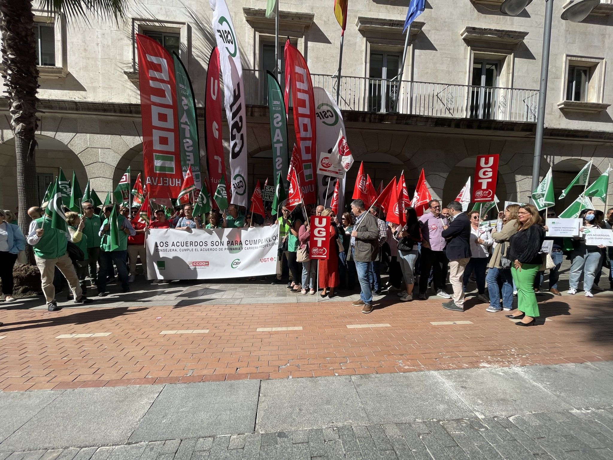 El PSOE apoya a los sindicatos en sus manifestaciones por los incumplimientos de la Junta con la Atención Primaria y profesionales sanitarios