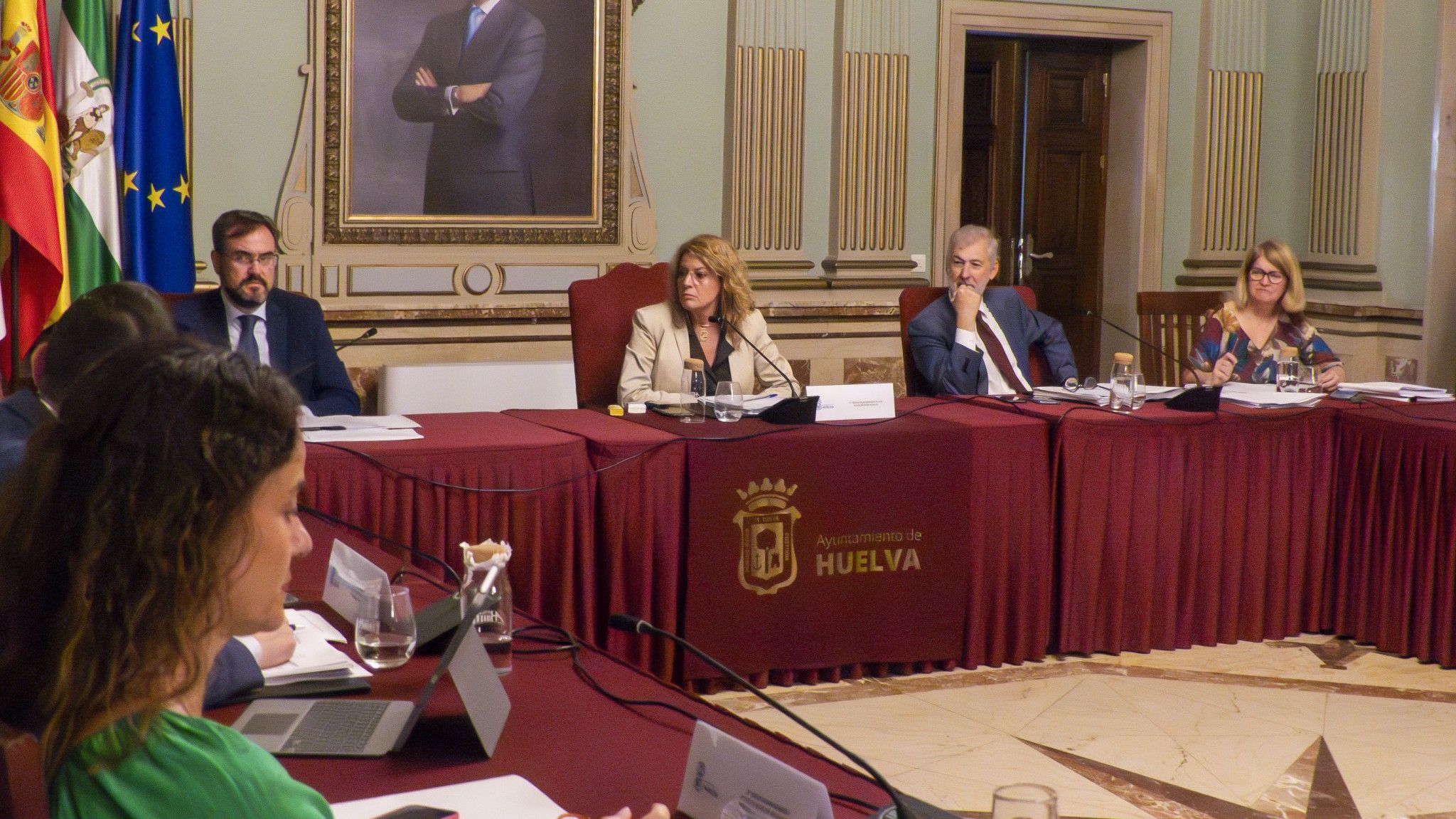 El PP aprueba “la mayor subida del agua de la historia” en solitario y con el voto de calidad de la alcaldesa