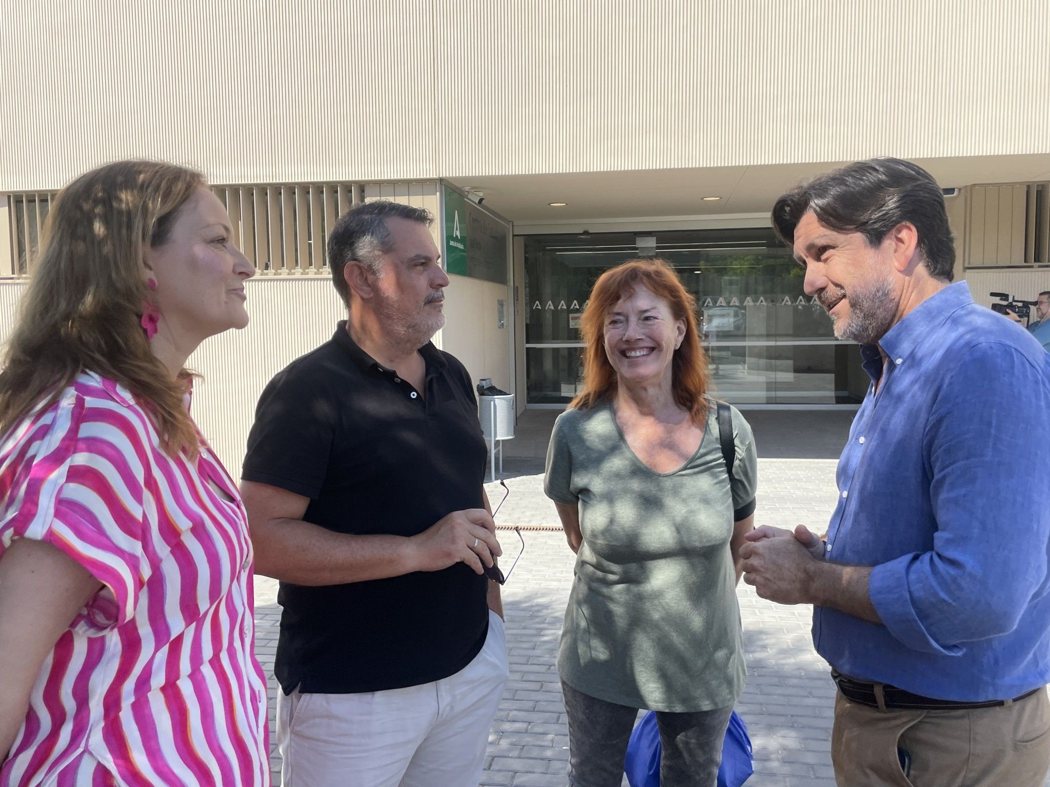 El PSOE anuncia una PNL en el Parlamento andaluz para recuperar a los profesionales sanitarios que Moreno Bonilla ha echado