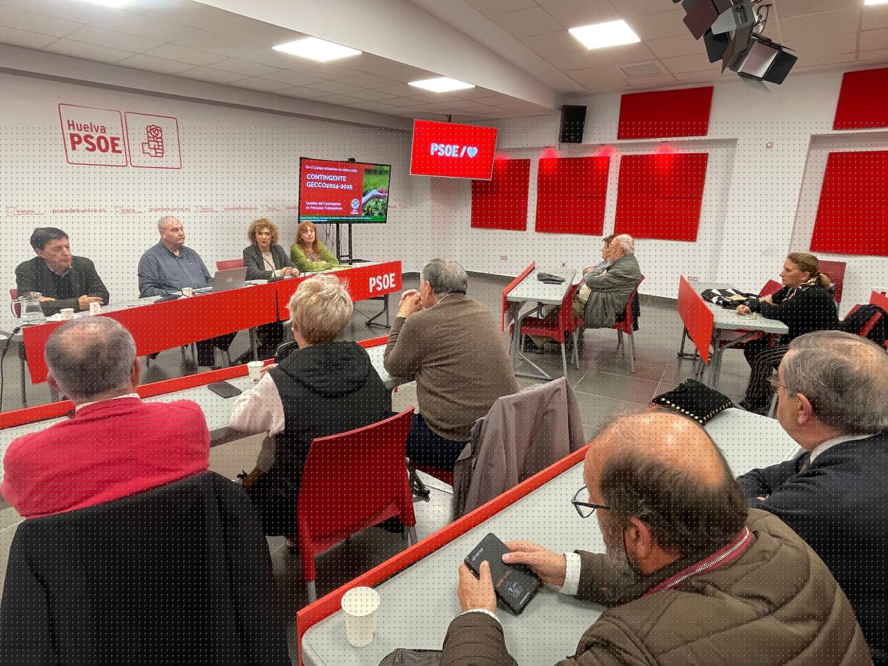 El PSOE de Huelva acoge una jornada de información y sensibilización sobre la inmigración en el mundo de los berries