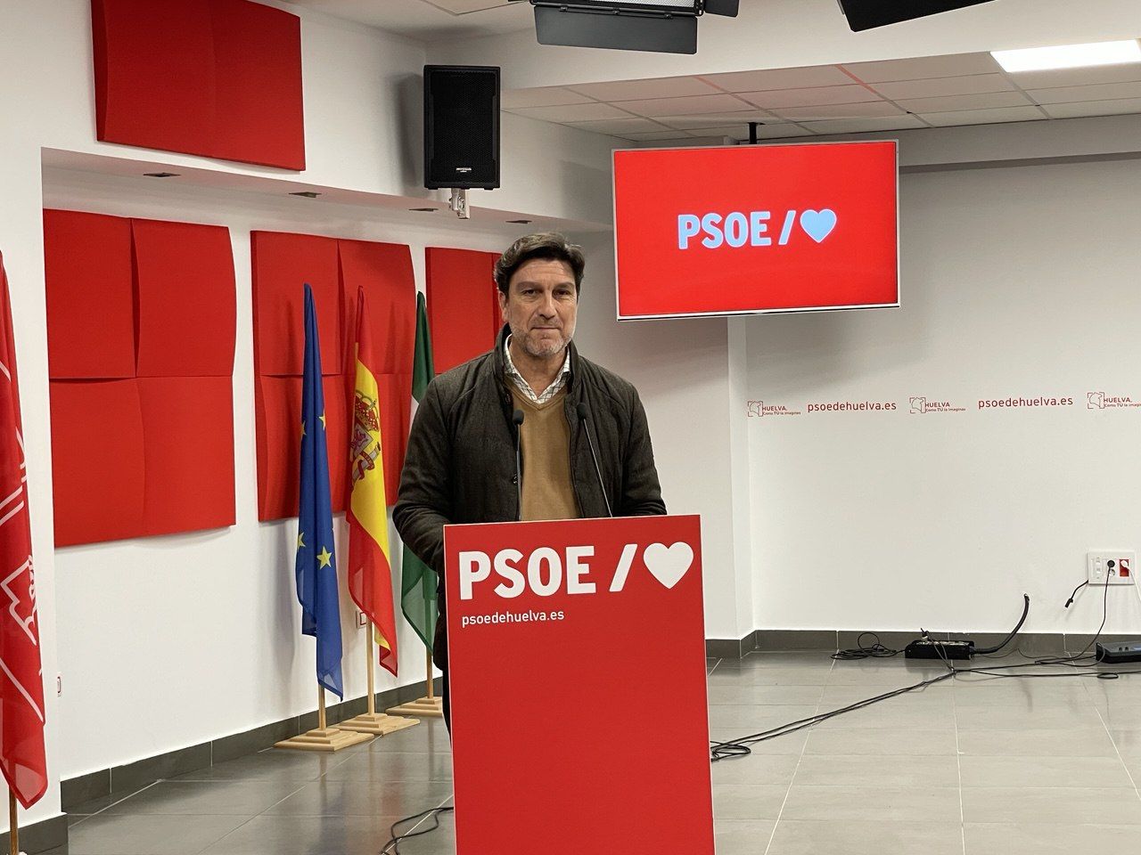 El PSOE critica que el PP «tiene abandonada» a la provincia y «da muestras de estar agotado y sin fuerzas ni para cumplir sus propias promesas electorales»