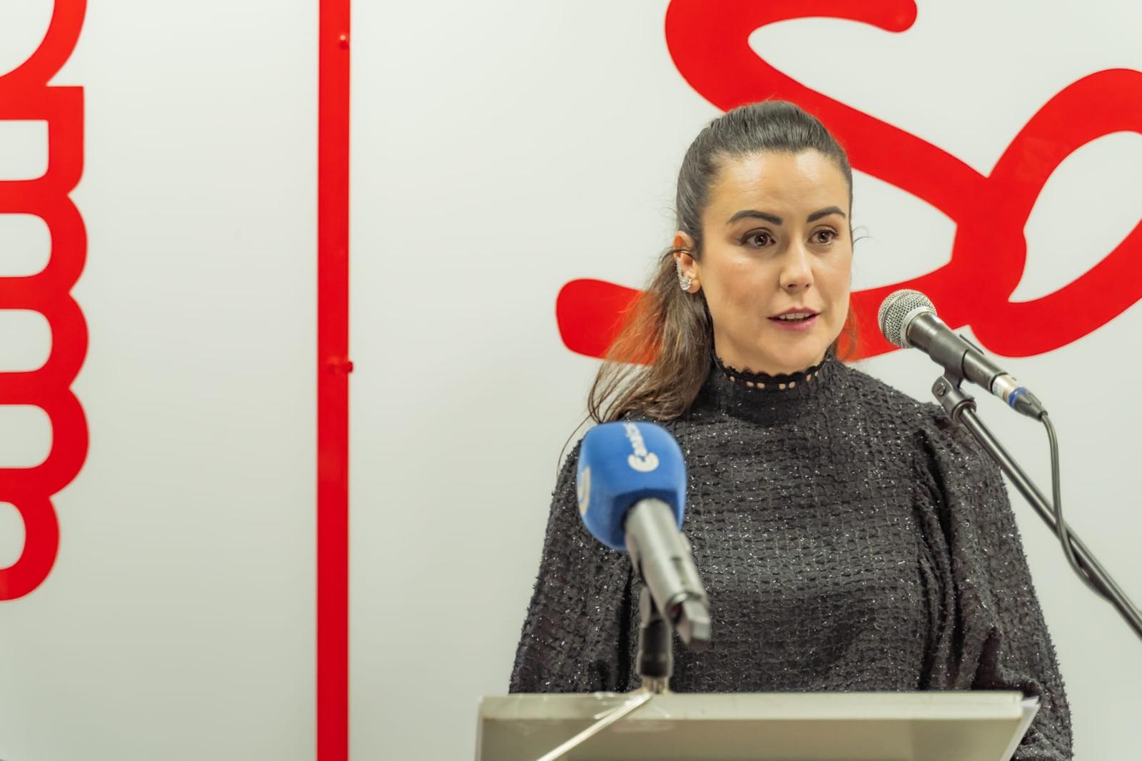 Bella Canales: “La seguridad en Lepe no se garantiza en redes sociales, se garantiza en las calles”