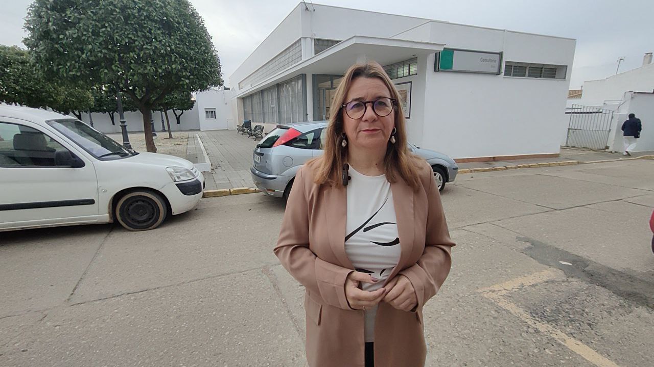 Rosa Tirador denuncia la “deriva autoritaria” de José Leñero por querer vetar en el pleno las mociones del PSOE en defensa de la sanidad pública