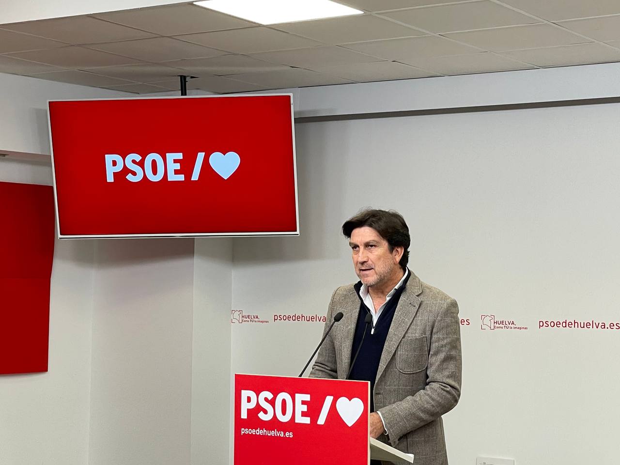 El PSOE advierte que se tardaría 36 años en acabar con la lista de espera sanitaria que tiene Huelva actualmente
