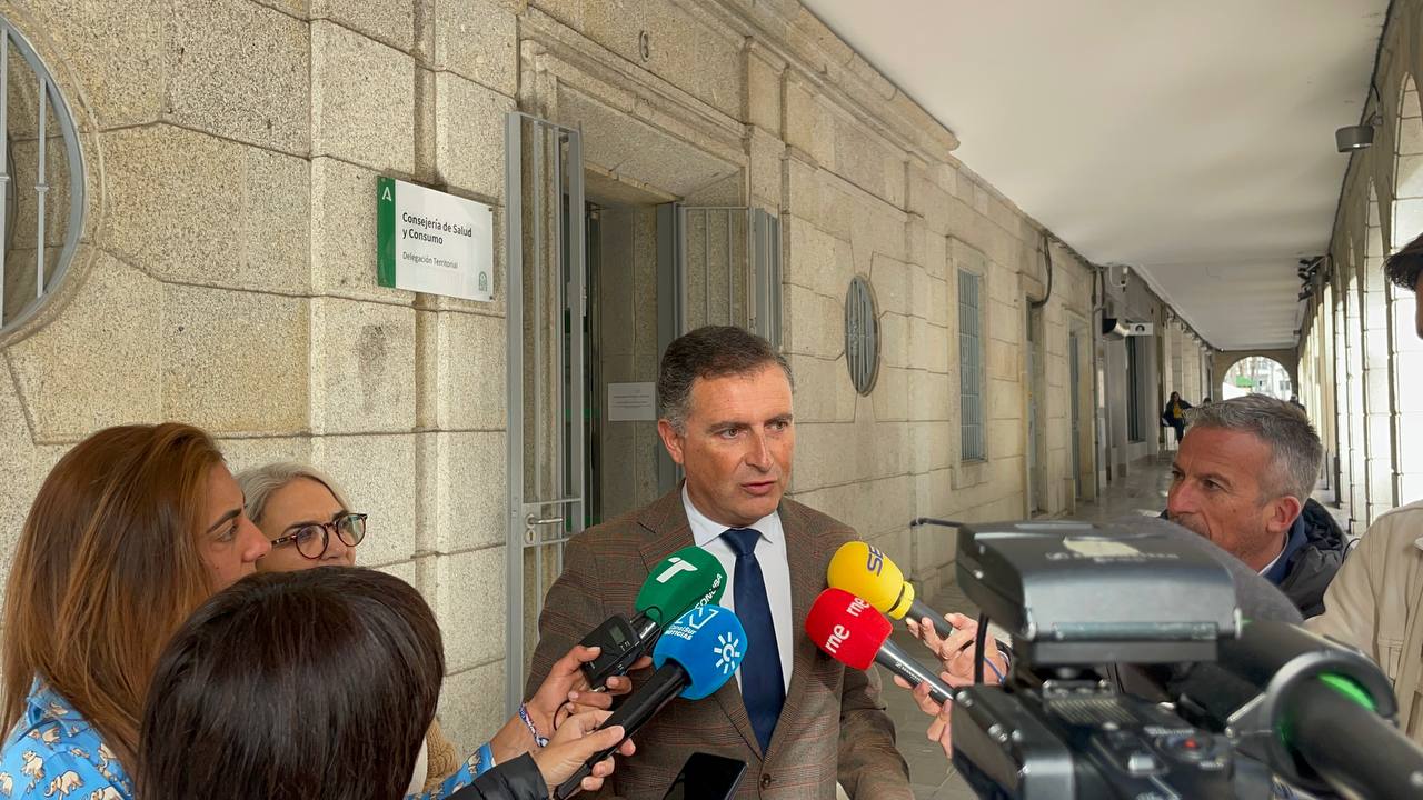 El PSOE asegura que la Junta se ha convertido en «sinónimo de depresión anímica» para la sanidad pública