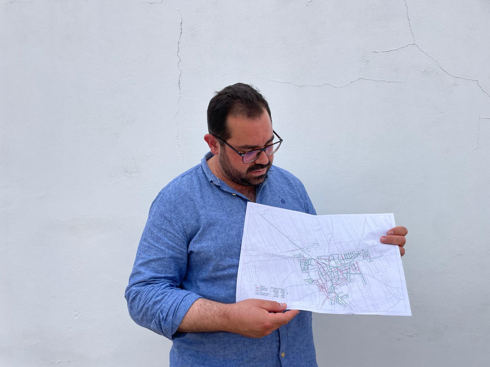 Rogelio Pinto denuncia que el PP ignora la sustitución de más de 10 km de tuberías de fibrocemento en La Palma, poniendo en riesgo la salud de la población