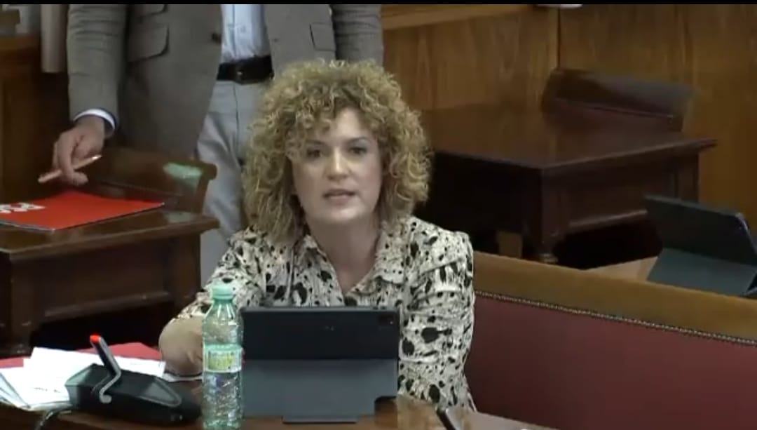 María Eugenia Limón: “El PP vuelve a dar la espalda a Huelva votando en contra de la Alta Velocidad”