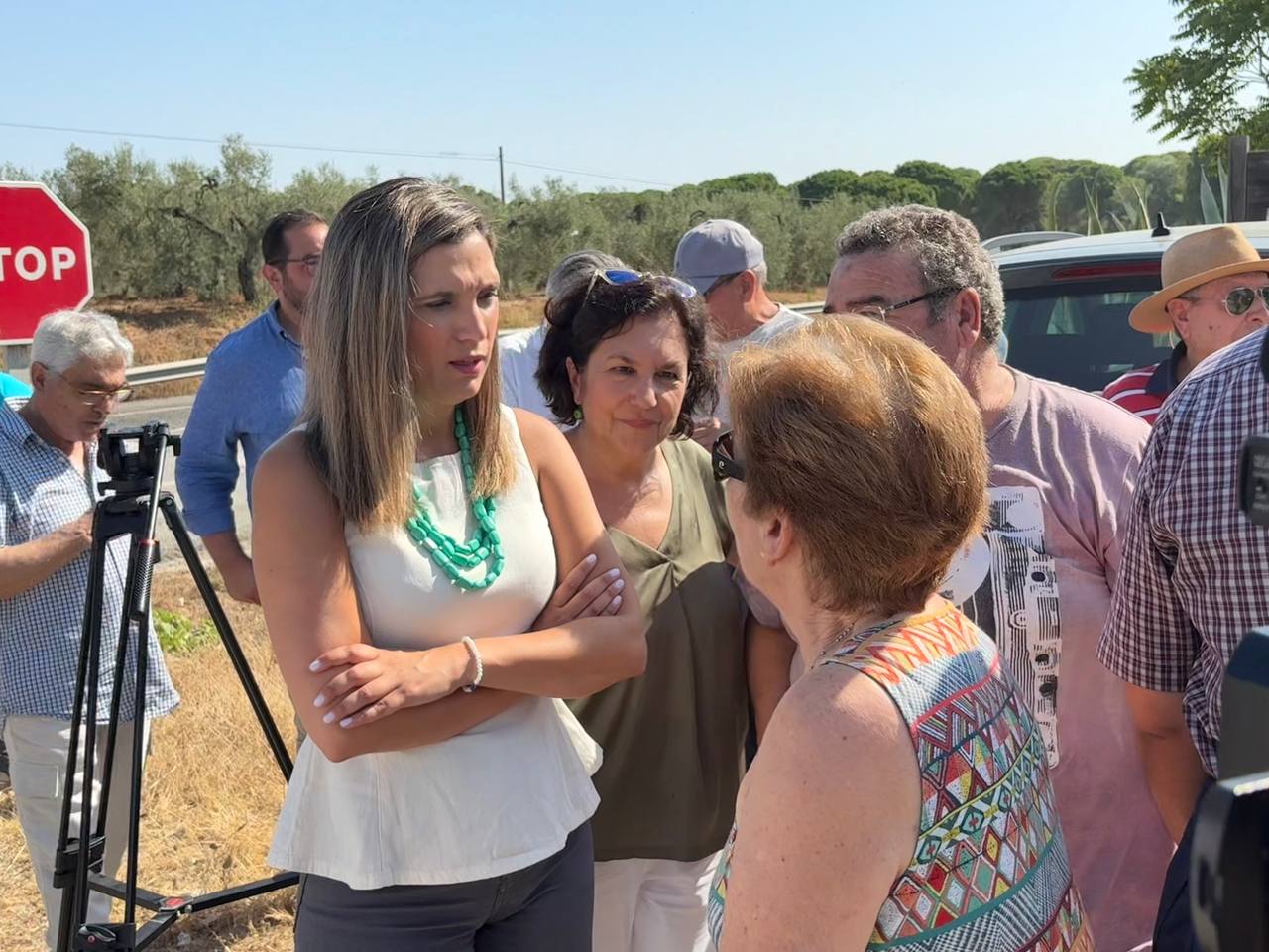 María Márquez exige a Moreno Bonilla que actúe ya en la carretera de Hinojos a Almonte “no puede esperar a que ocurra una desgracia”