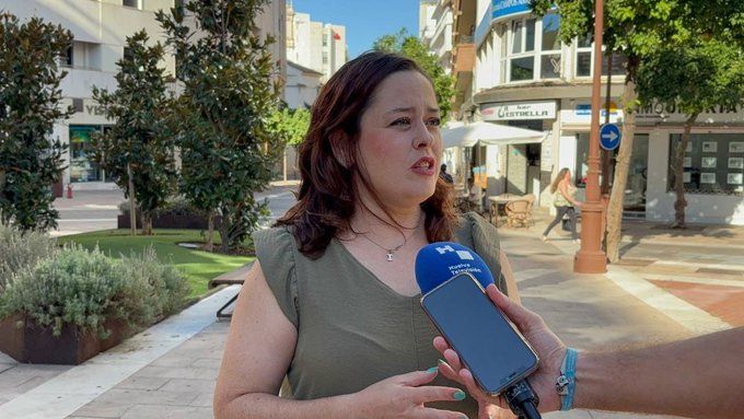 El PSOE de Huelva denuncia el “caos” de las oposiciones docentes en Andalucía y exige explicaciones inmediatas a la consejera