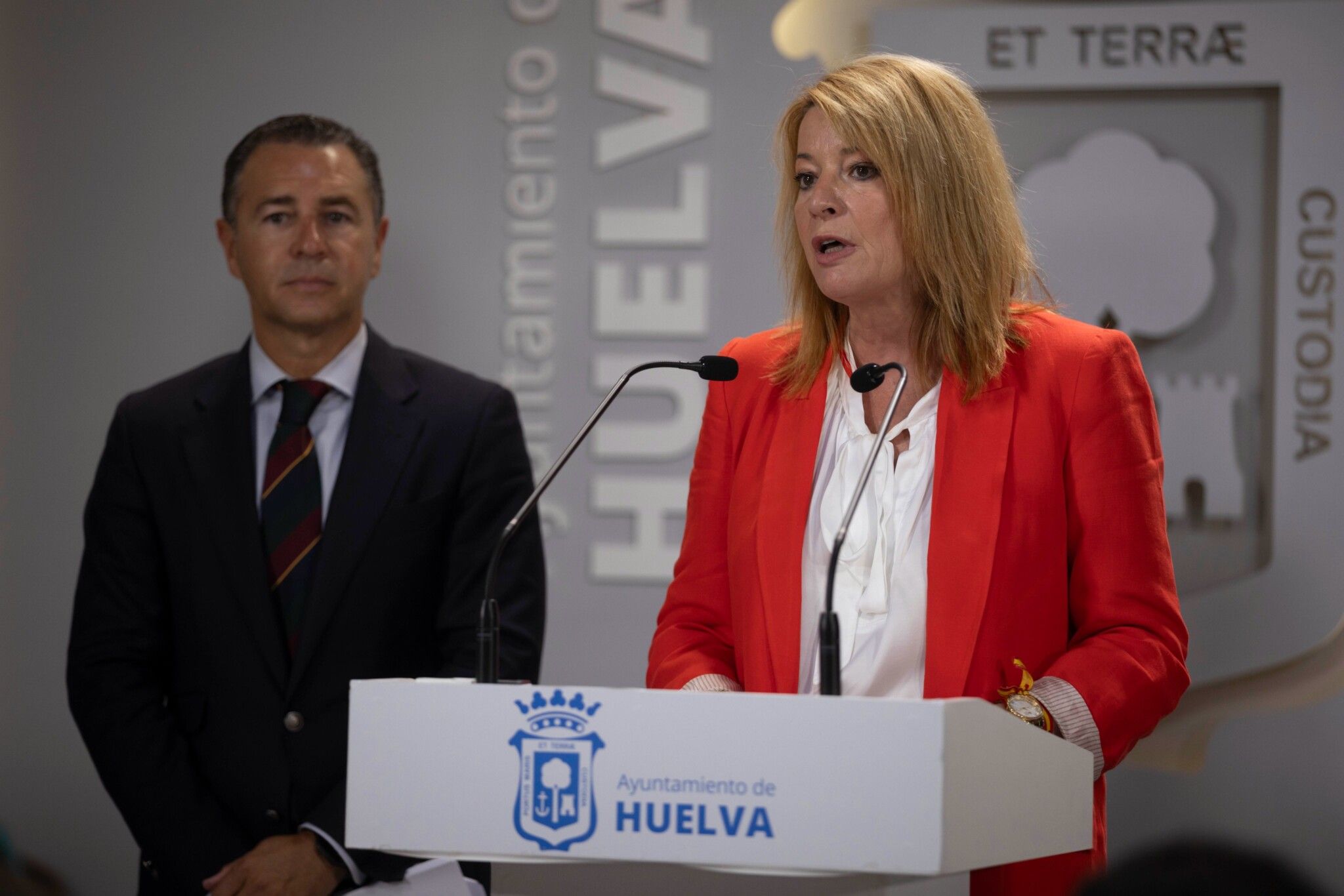 El PSOE tacha de “muy grave” que el primer teniente de Alcaldía esté siendo investigado por un juez por injuriar a un vecino de Huelva