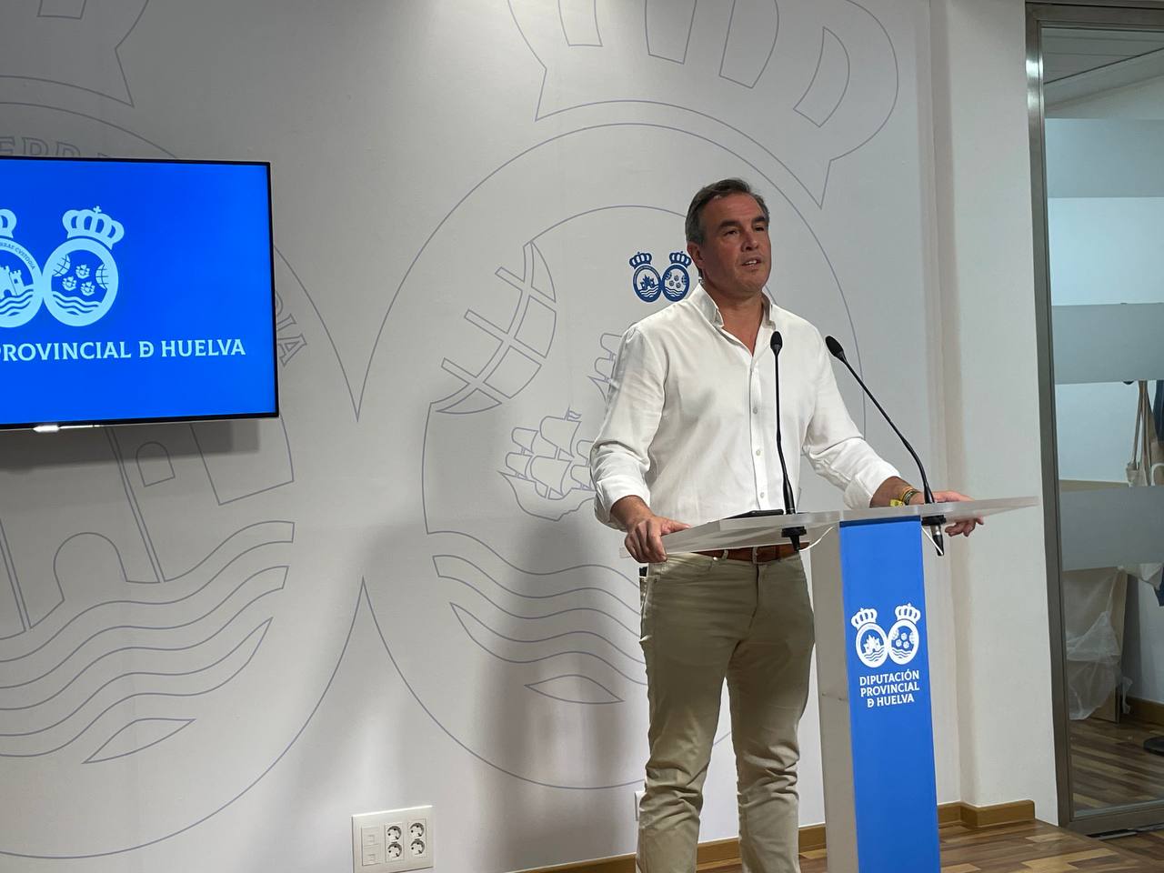 El PSOE de Huelva pide a la Junta que rectifique «ya» el Plan de Verano