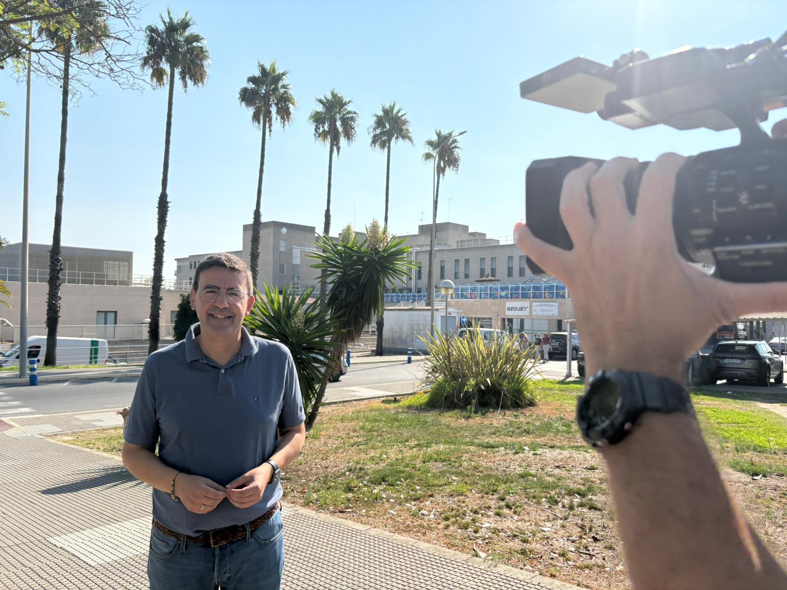 Mario Jiménez exige el cese inmediato de la dirección del Hospital Juan Ramón Jiménez por el “trato tercermundista” que sufren pacientes y profesionales