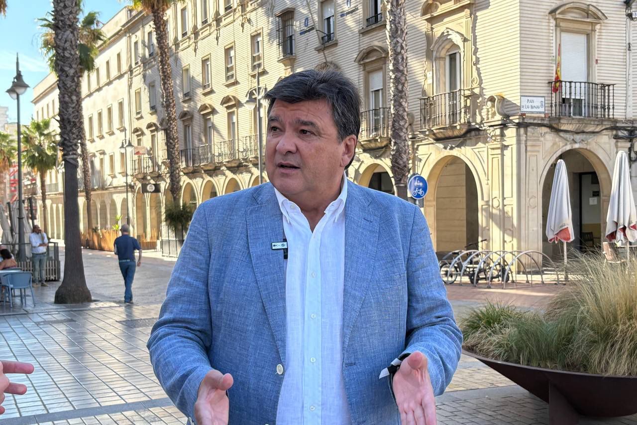 Gabriel Cruz destaca el «compromiso» del Gobierno de España con las infraestructuras en Huelva frente a un Gobierno andaluz «irresponsable»
