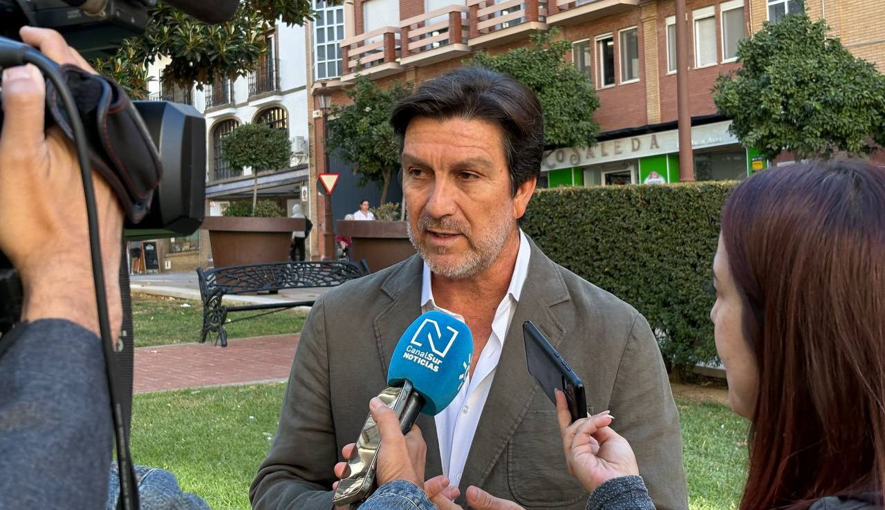Gaviño dice que con el no de Moreno Bonilla a los 1.900 millones de la quita de la deuda para Huelva, renuncia a mejorar la sanidad y los servicios públicos