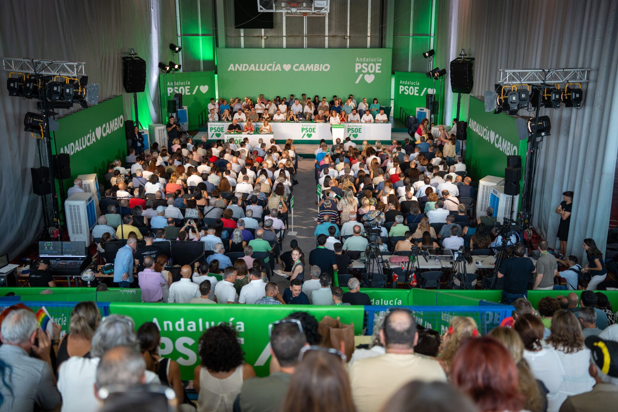 Montero apela a la movilización socialista para traer el “cambio electoral que Andalucía necesita”