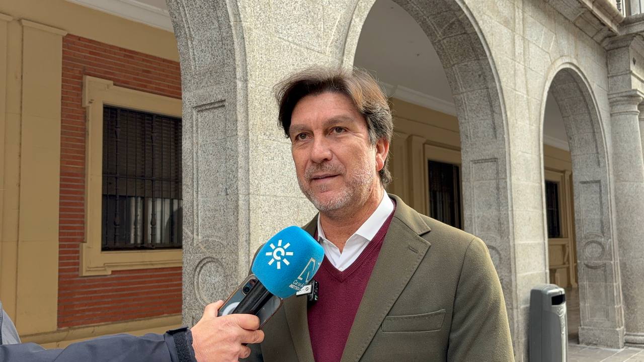 Gaviño preguntará en el Parlamento por qué Moreno Bonilla no abre el Chare de la Costa