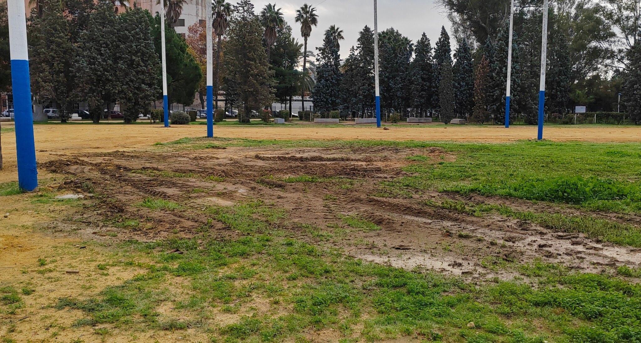 El PSOE de Huelva denuncia el abandono del Parque Alcalde Juan Ceada e insta al Gobierno de Pilar Miranda a actuar “de manera urgente”