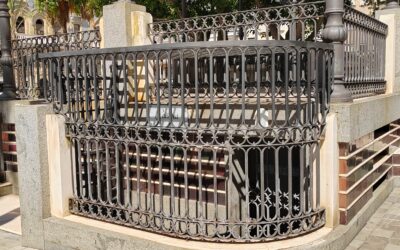 El PSOE denuncia que los baños públicos de la Plaza de las Monjas siguen cerrados más de dos años después de que el PP anunciara las obras de reforma