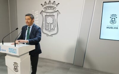 El PSOE denuncia que el PP le subirá el agua un 40% a la mayoría de bares y peluquerías de la ciudad