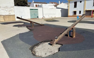 Pepa González Bayo propone un plan municipal para mejorar, mantener y ampliar los parques infantiles de Cartaya, El Rompido y Nuevo Portil