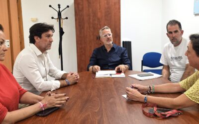 El PSOE pide al Ayuntamiento un plan de actuación para atender las carencias del Mercado de San Sebastián