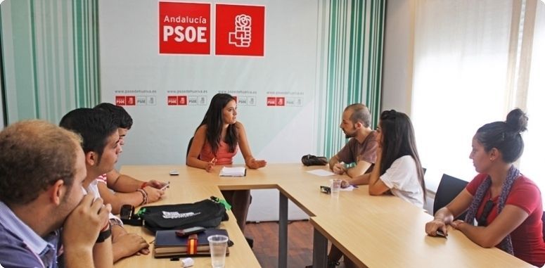 Juventudes Socialistas y Estudiantes progresistas de la UHU llevarán a cabo acciones conjuntas en defensa de la educación pública