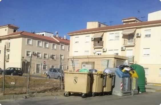 PSOE exige a Cueli que explique por qué no hay contenedores de reciclaje en el municipio