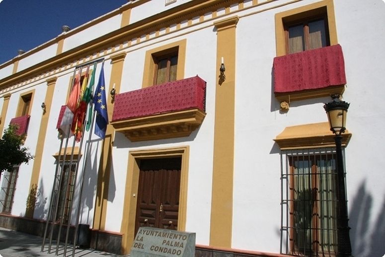 PSOE lamenta que el nuevo alcalde mantenga sus privilegios y el de los concejales del PP con 211.363 euros en sueldos al año